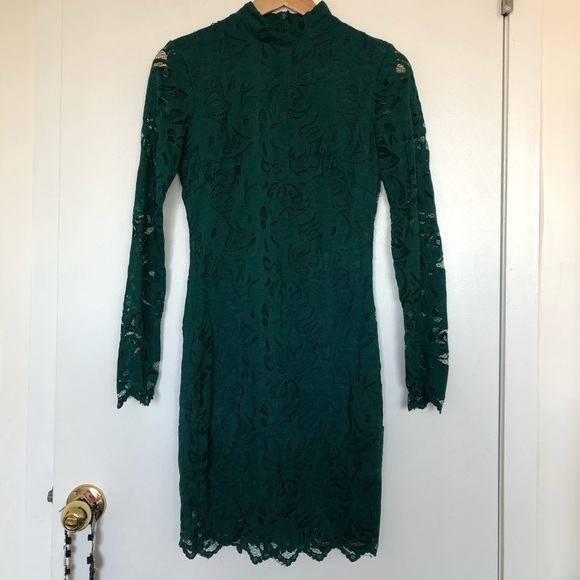 H&M Green Lace dress (size 6) H&M Green Lace dress (size 6)